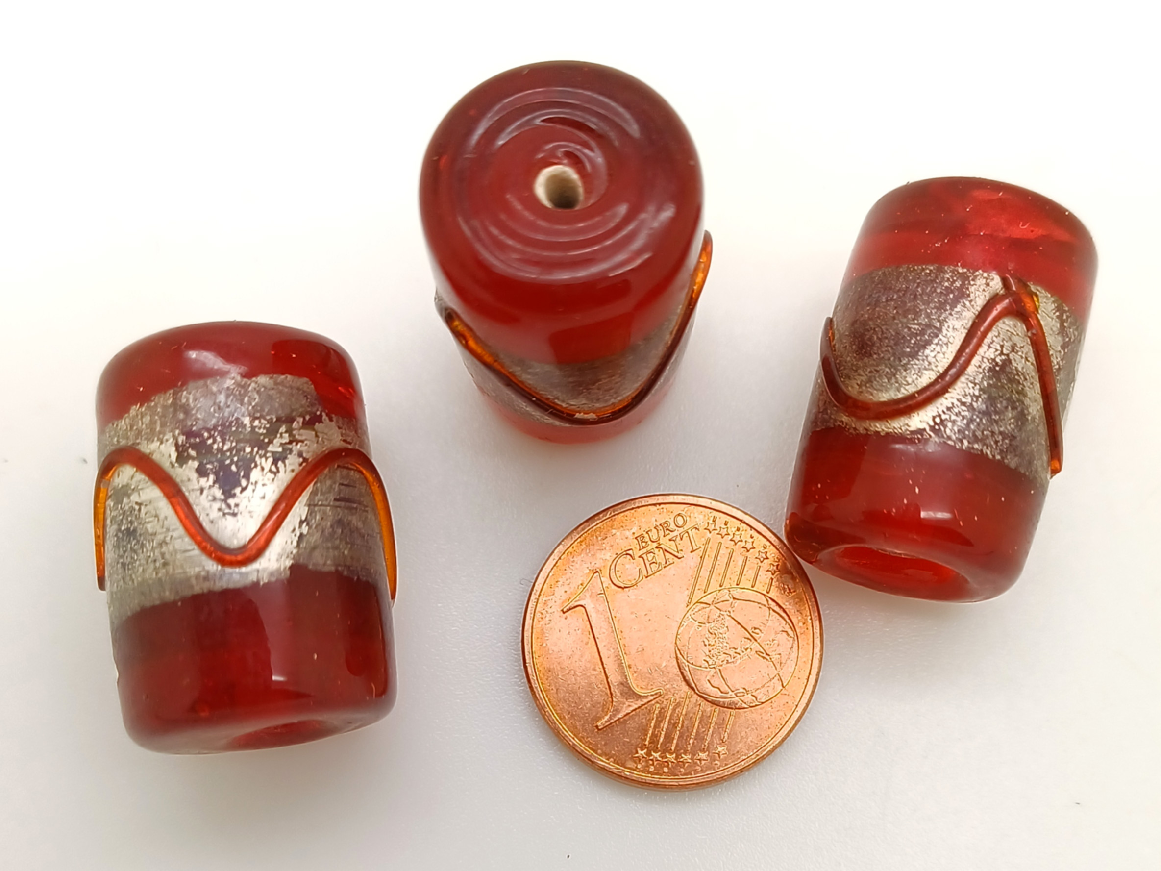 PV-lot-42 perles rouges tubes verre