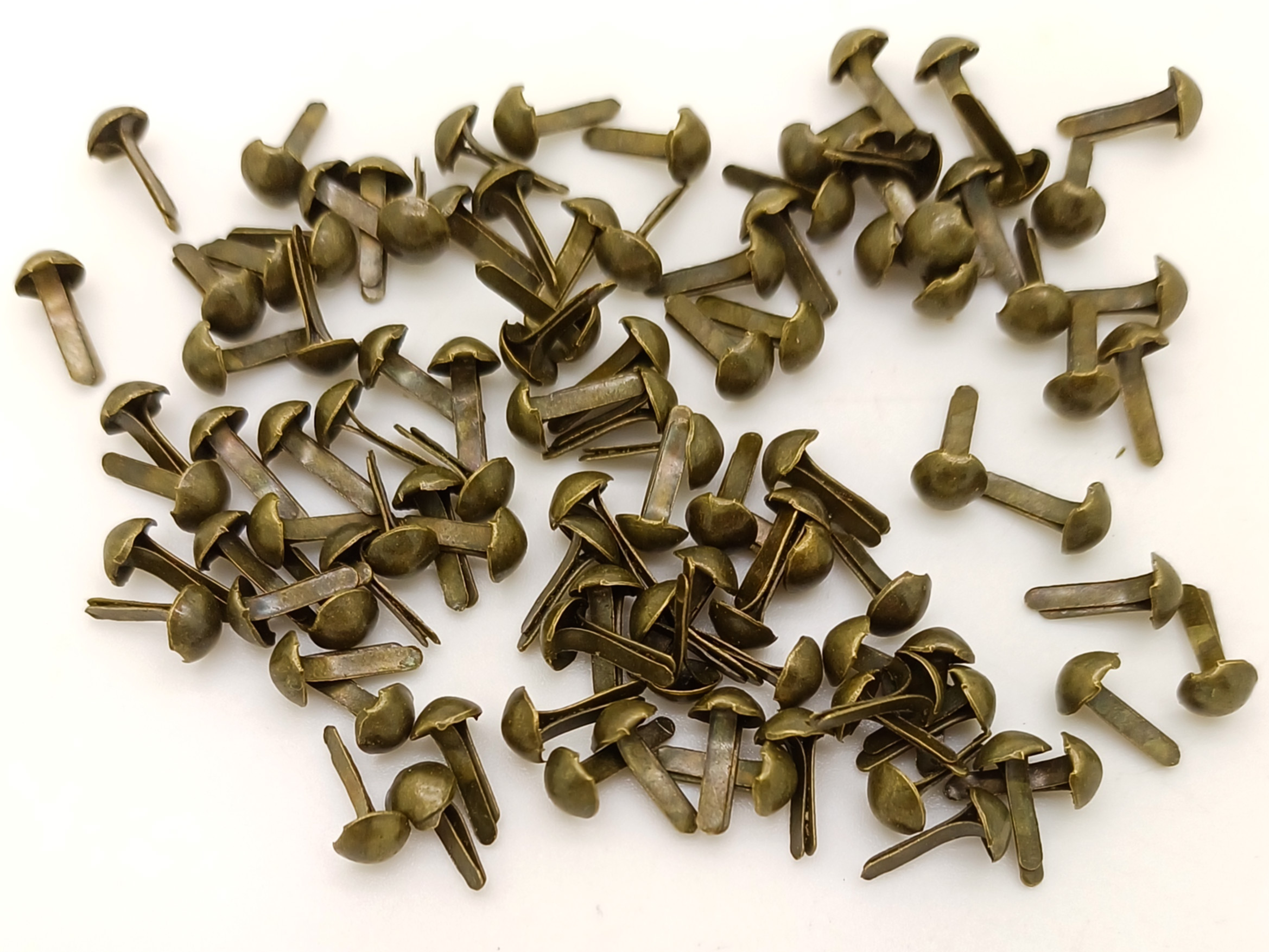 attaches parisiennes brads petites bronze