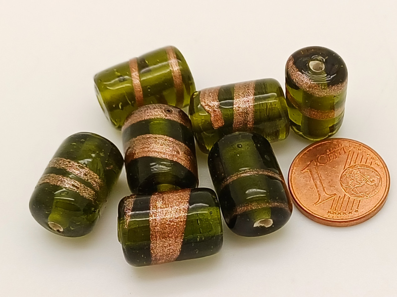 PV-lot-75 perles verre vertes tubes dorées
