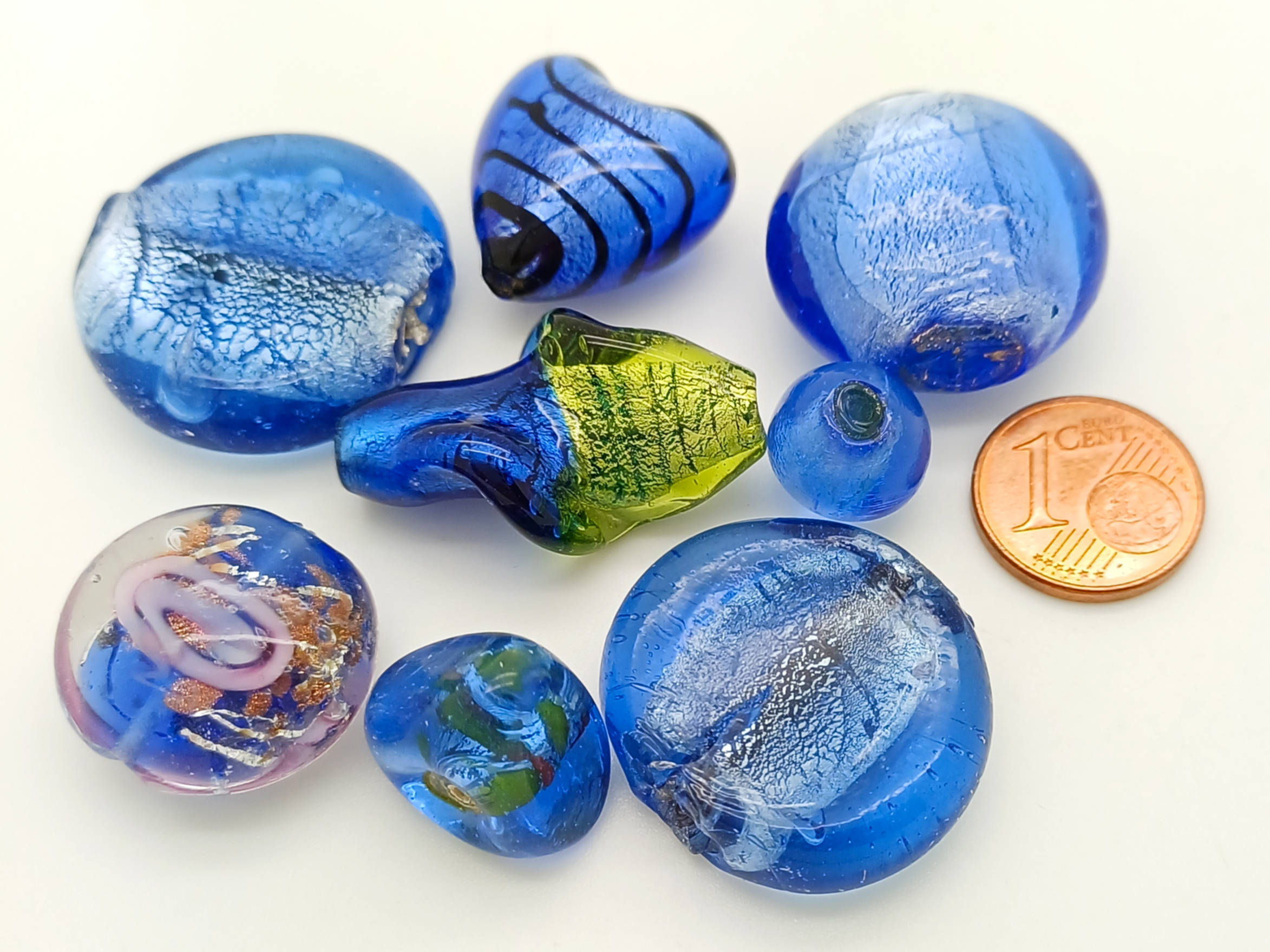 PV-lot-111 perles verre bleu fonce