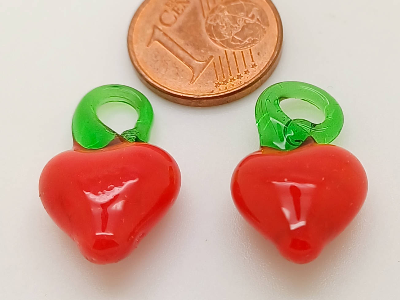 Pend-458 pendentif coeur rouge mini verre