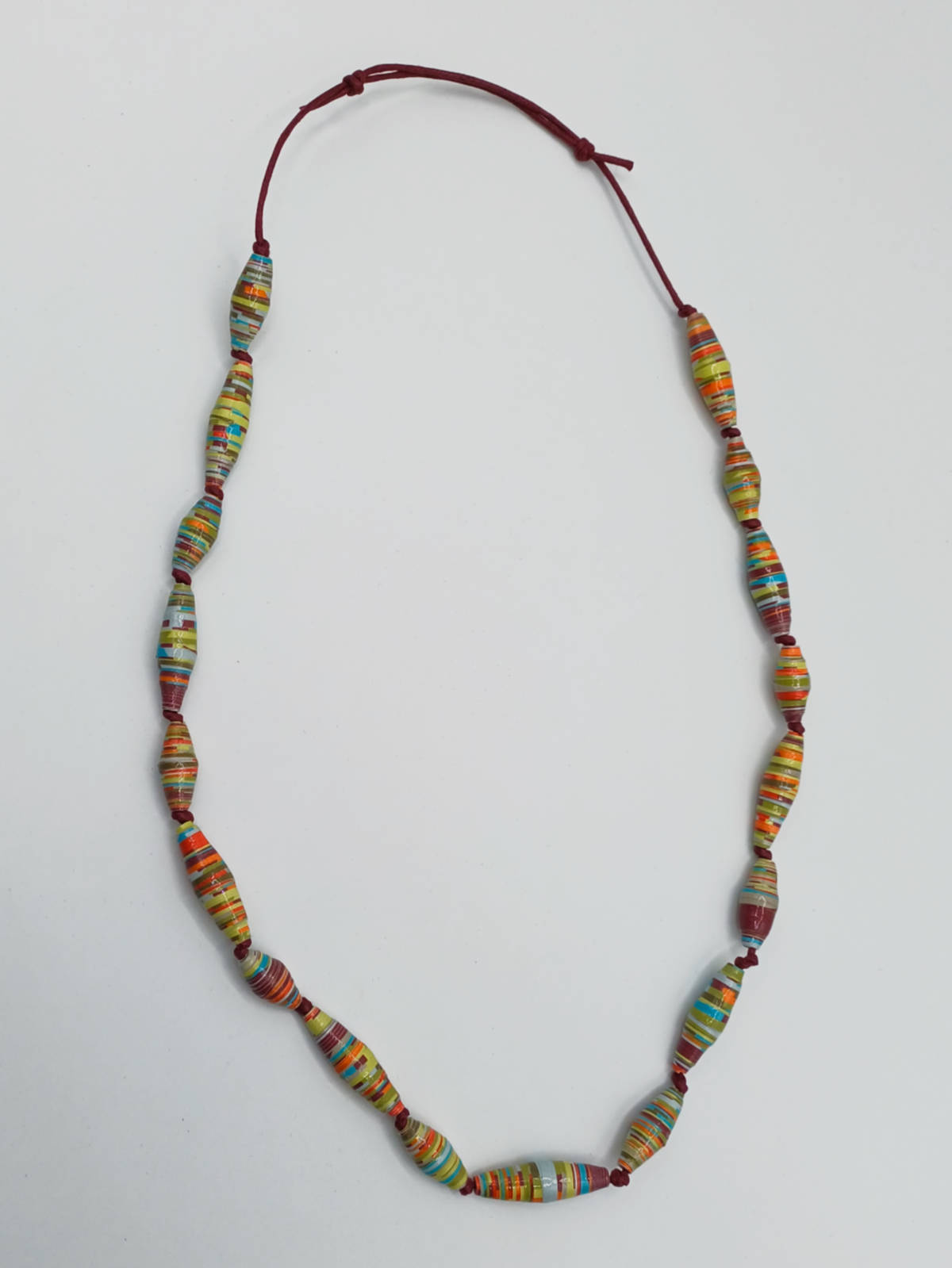 COL23 collier perle en papier