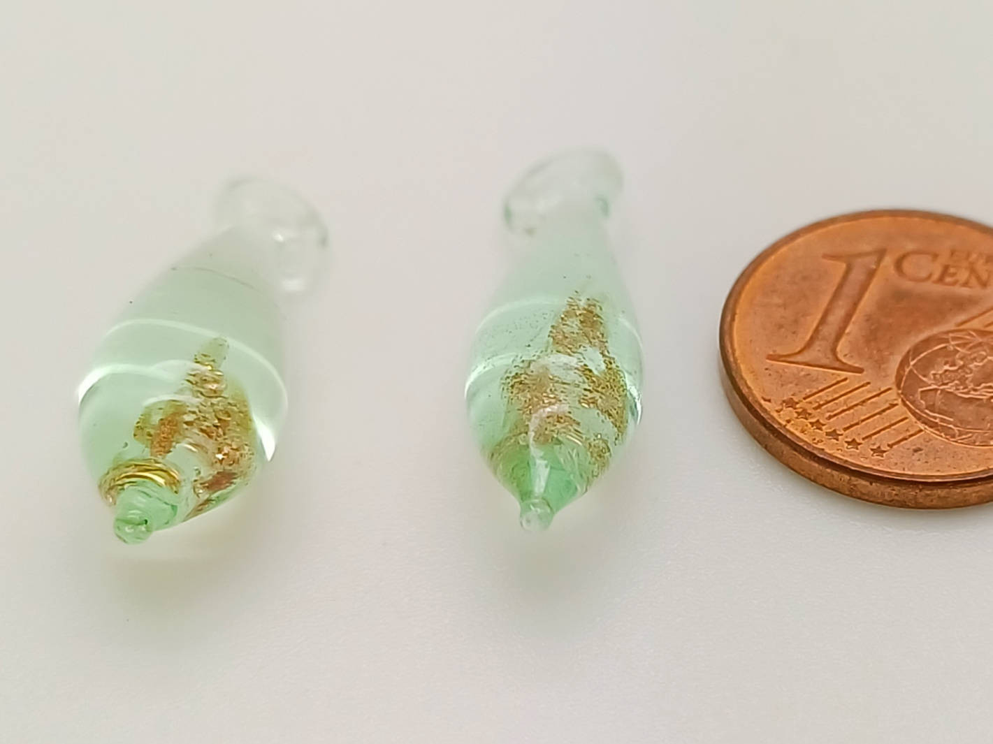 Pend-464-vert pendentif goutte mini vert verre