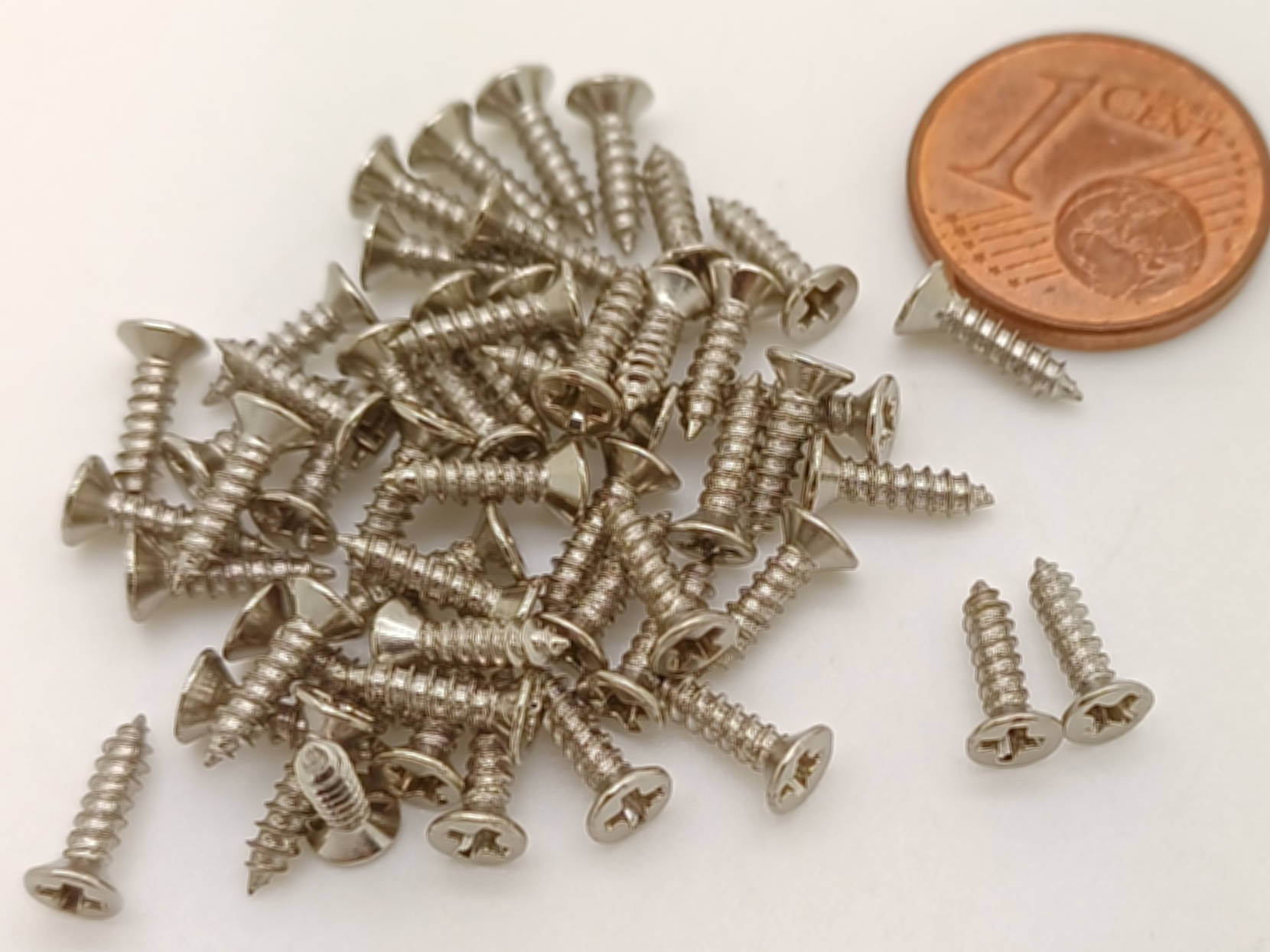 vis 8mm mini couleur acier