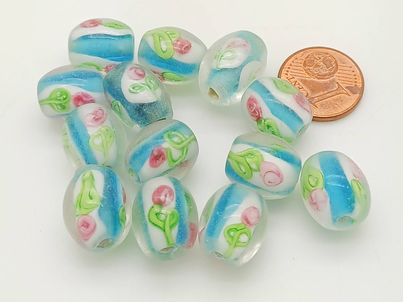 PV-lot-62 perles ovales verre bleues