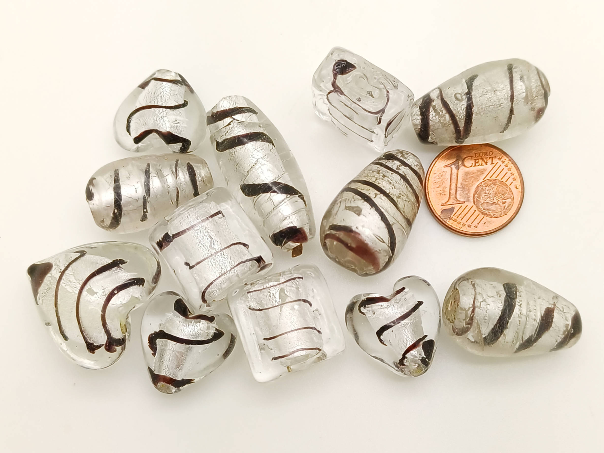 PV-lot-67 perles verre argentee et noires