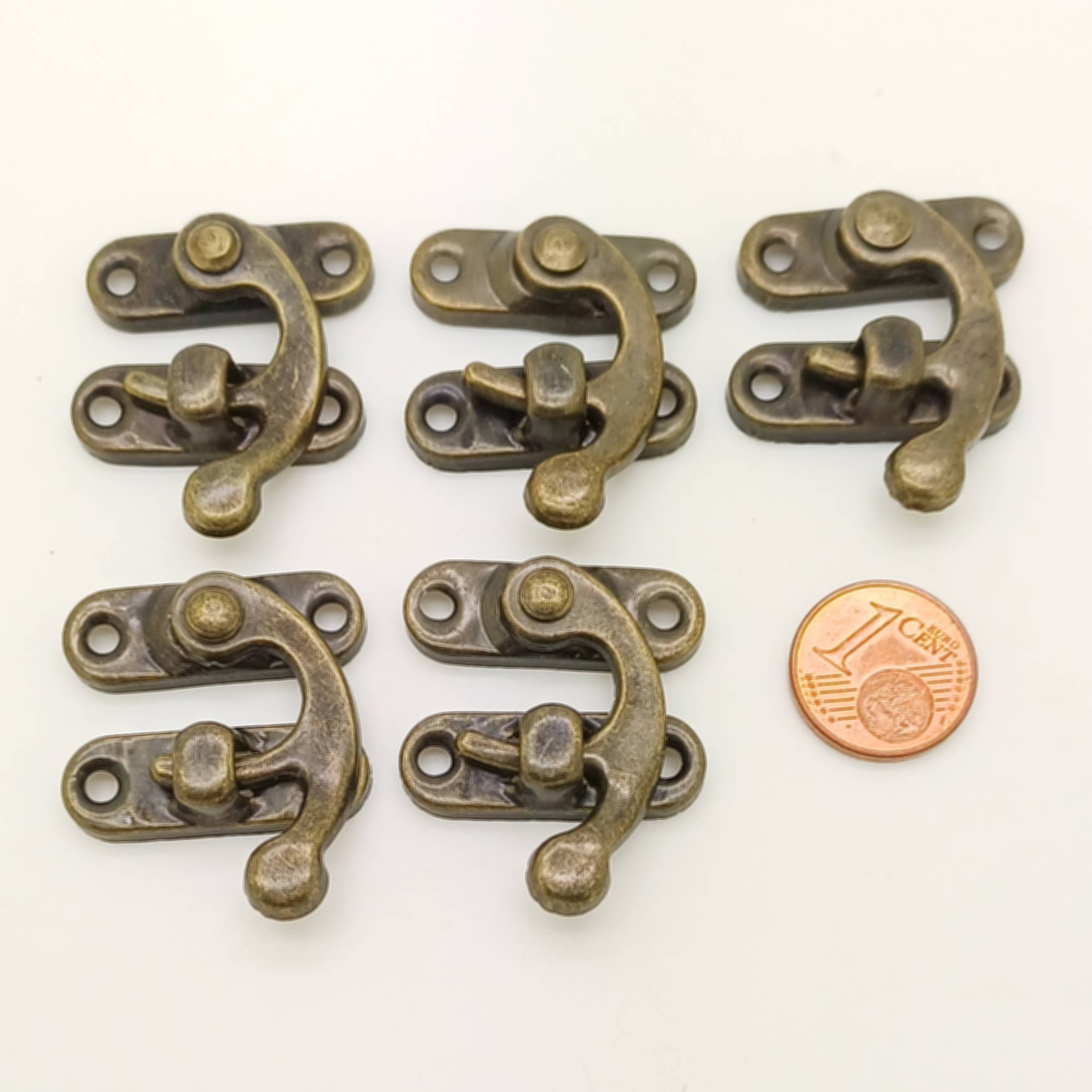 fermoir crochet bronze boite metal lot cartonnage