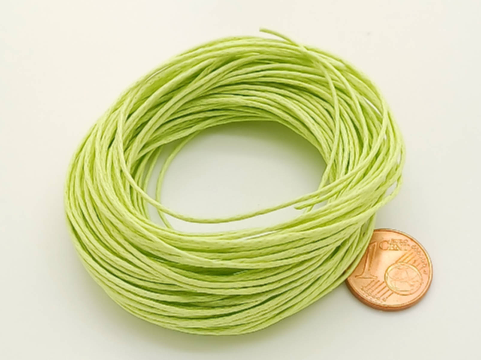 fil coton cire 07mm vert clair echeveau