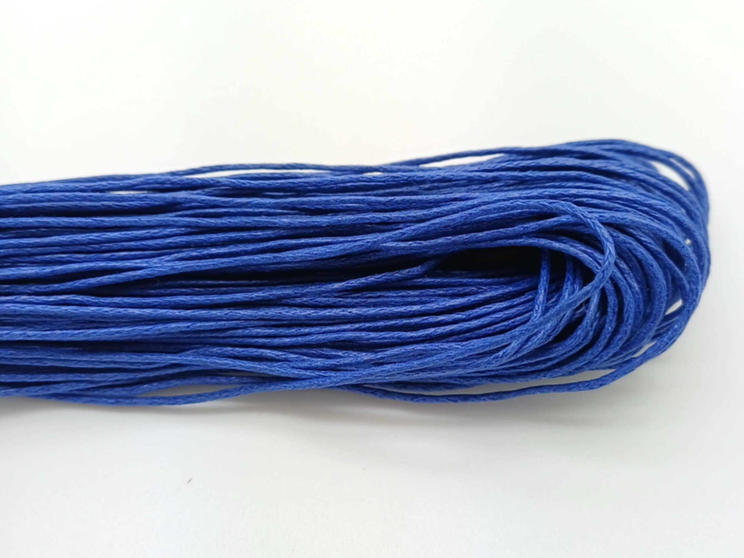 fil coton cire 1mm bleu fonce echeveau 65m