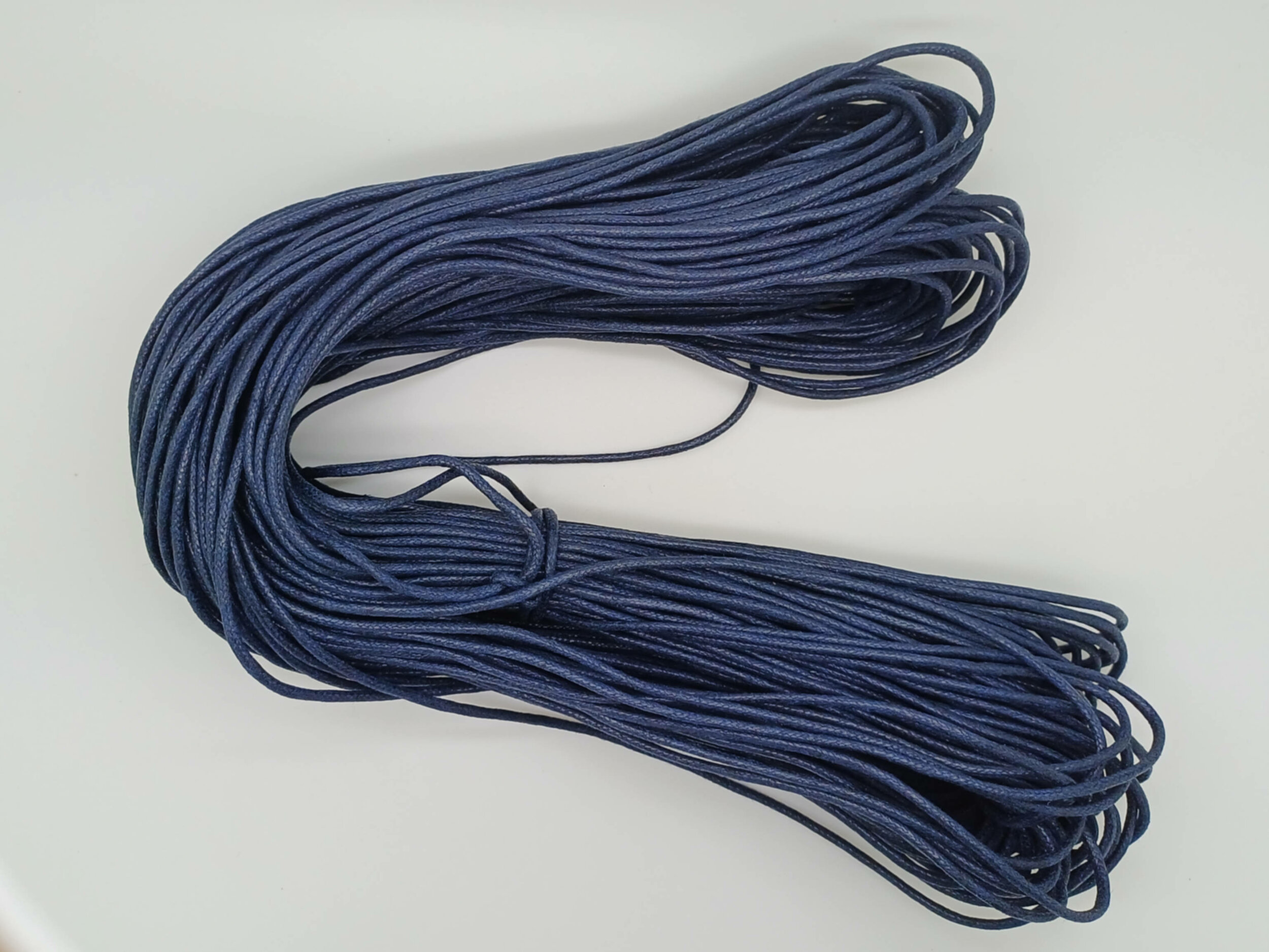 fil coton cire 2mm bleu fonce echeveau 65m