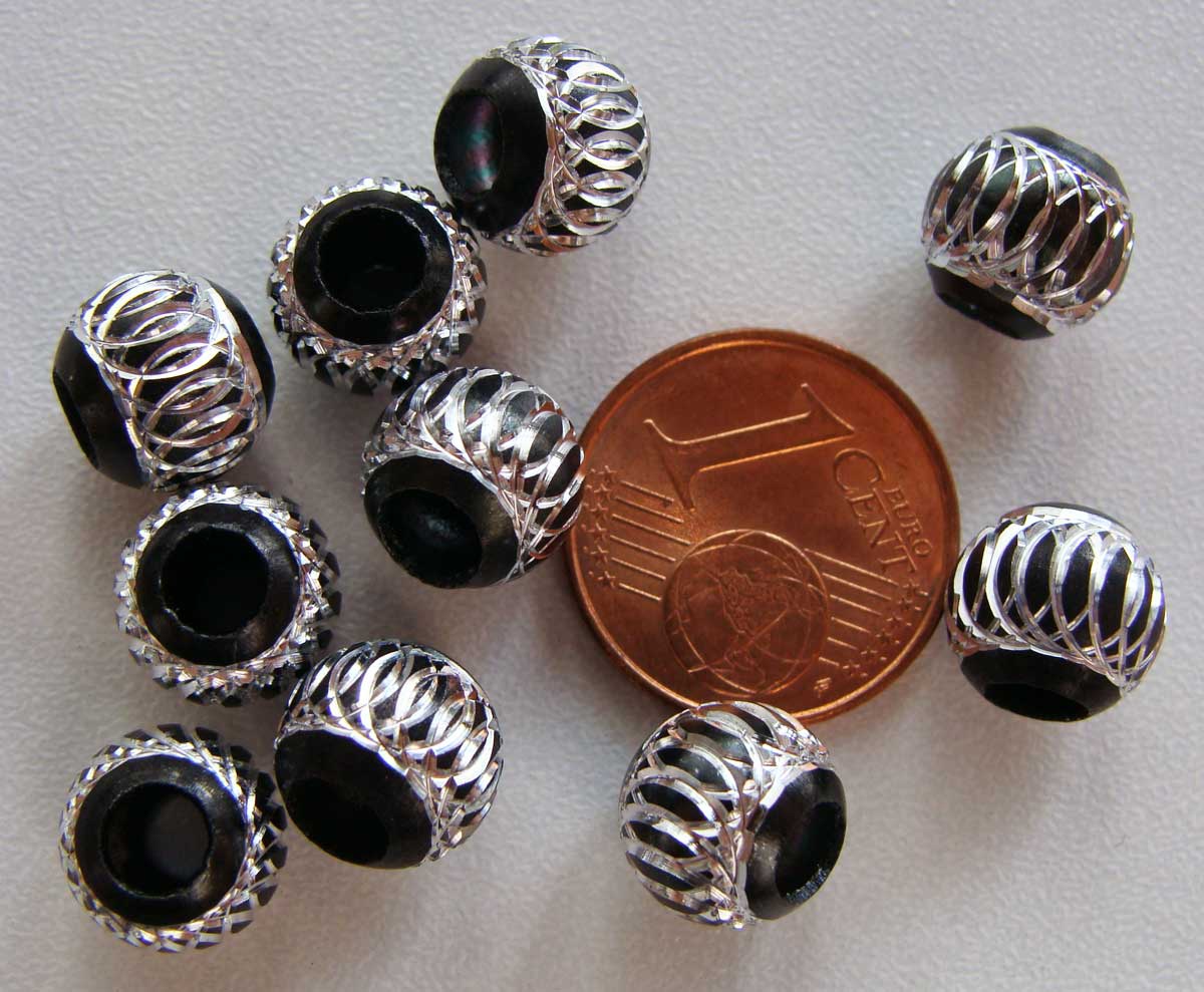perle noire aluminium ronde 8mm