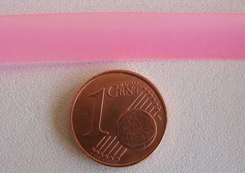 ruban plastique rose fonce 8mm