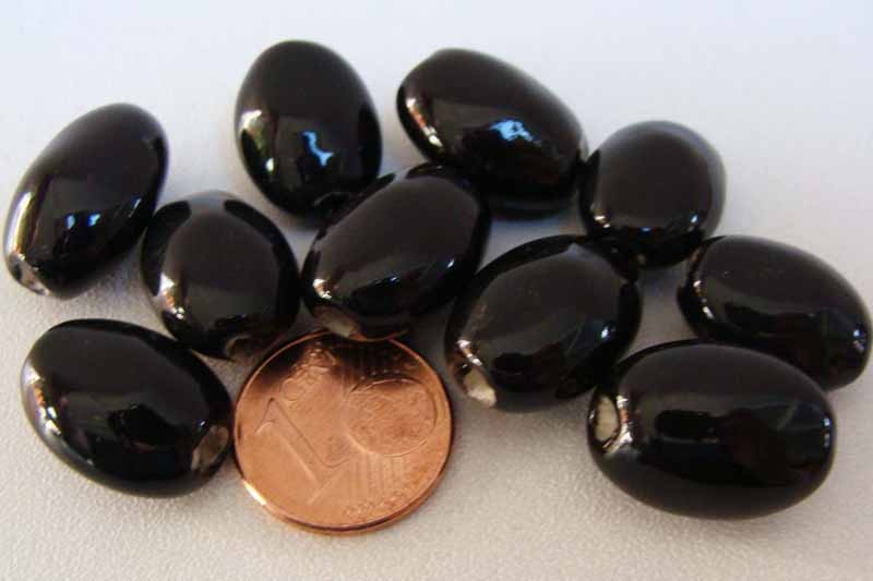 perle porcelaine ovale noir por-63