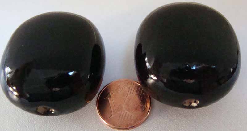perle porcelaine galet noir por-87