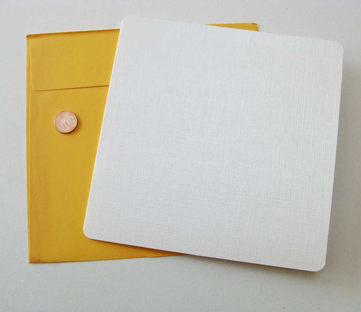 carte 160x160mm enveloppe jaune p1