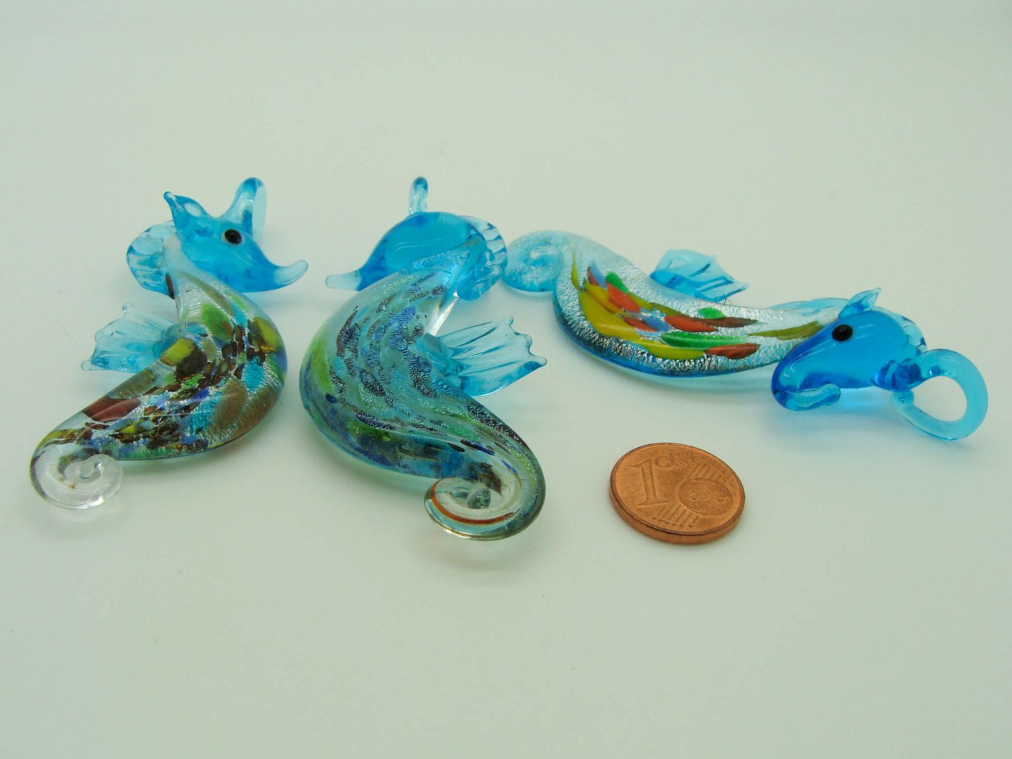 Porte-clés Et Bijou De Sac – Grande Agate Druzy Bleue/noire Avec Hippocampe Argenté