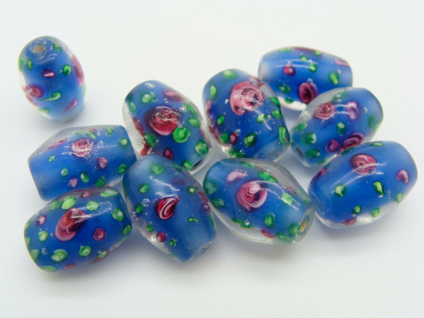 Lot De 25 Perles Vintage En Verre Bleu Turquoise - Forme Cube Ovale Lustré, Occasion France