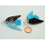 Pend-318-1 pendentif poisson bleu noir dore verre