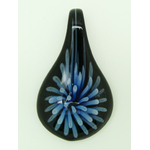 Pend-383-1 pendentif noir fleur bleu fonce lampwork