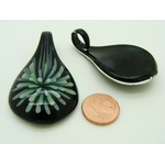 Pend-383-2 pendentif noir fleur vert verre