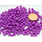 perle rocaille opaque 4mm violet verre