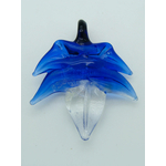 Pend-399-2 pendentif feuille bleu fonce transparent lampwork
