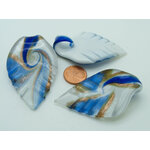pendentif plume blanc bleu fonce verre Pend-401-2