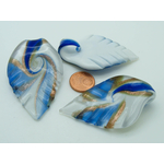 Pend-401-2 pendentif plume blanc bleu fonce verre