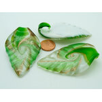 pendentif plume blanc vert verre Pend-401-4