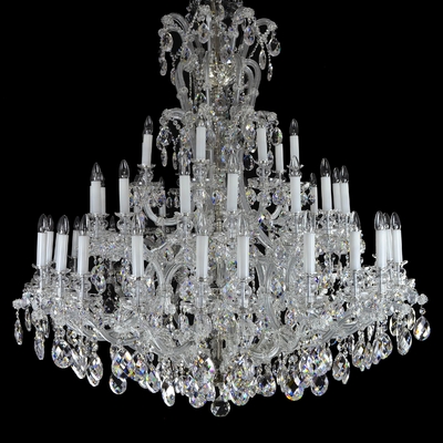 Lustre Marie-Thérèse 48 feux WRANOVSKY CHAMBORD en cristal de Bohême au plomb 30 % Ø150cm H150cm