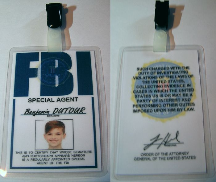 badge-FBI-personnalisé