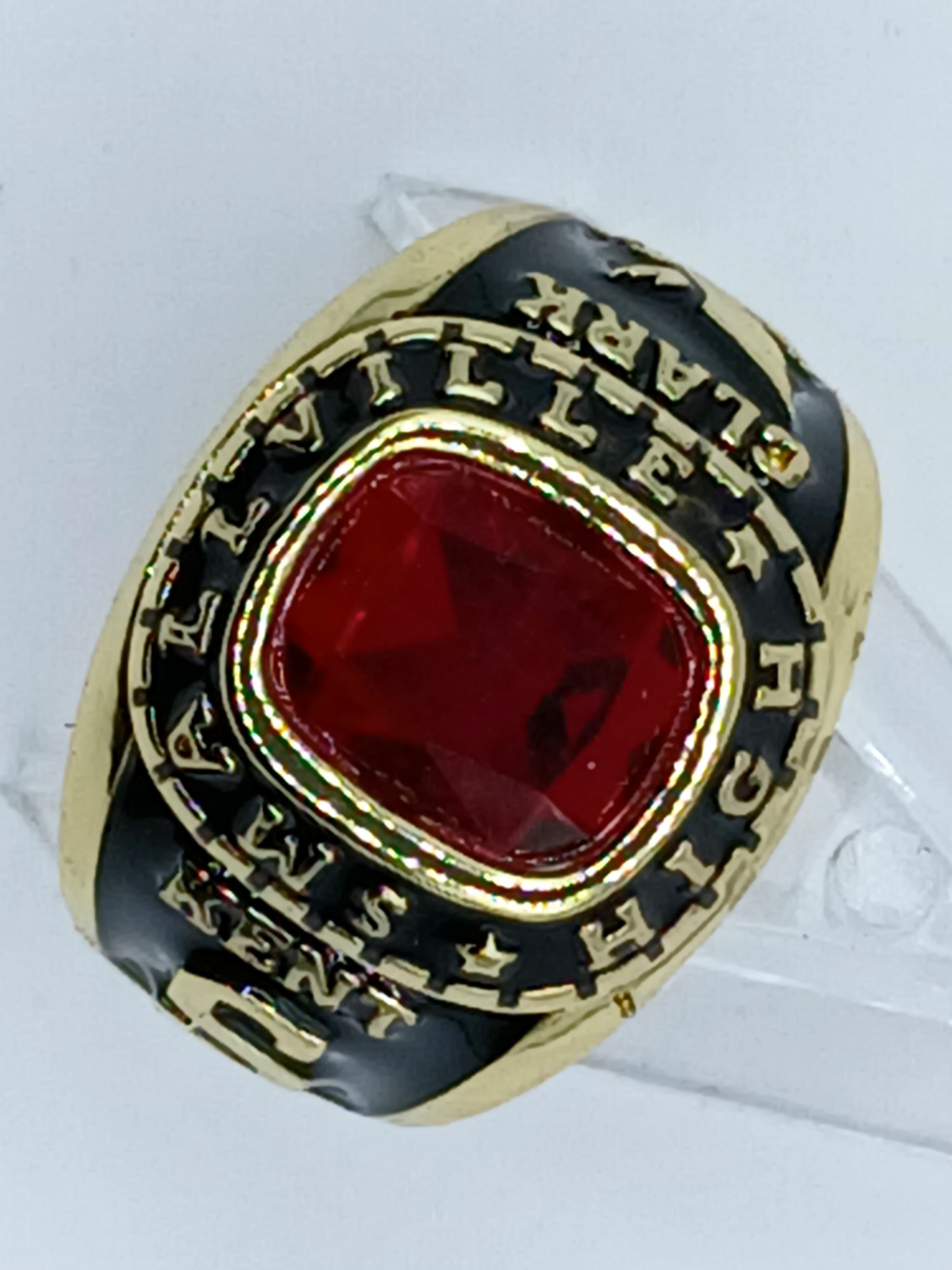 bague-smallville-high-02
