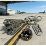 porte-cles-top-gun-maverick-casque-avion-de-chasse