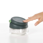 main-a-sel-avec-fermeture-anti-humidite-lekue