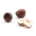 noisettes-entieres-decortiquees-natures-detail-zoom