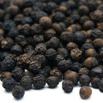 poivre-noir-tellichery-fume-au-bois-de-hetre-detail