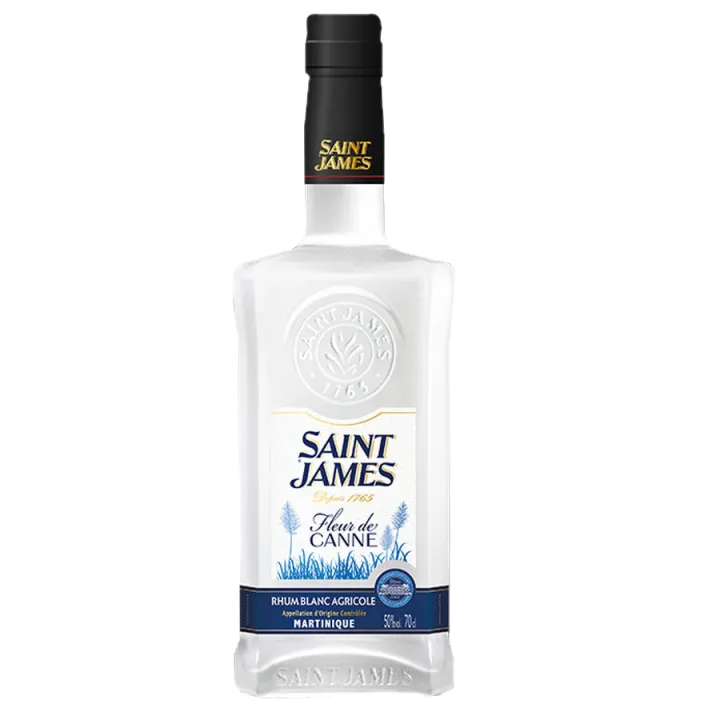 rhum-blanc-saint-james-fleur-de-canne avec arrière-plan supprimé