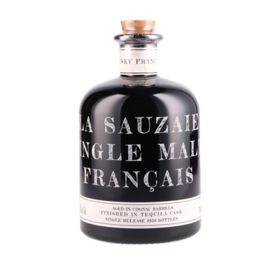 sauzaie tequila avec arrière-plan supprimé