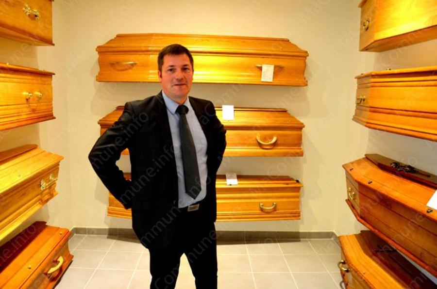 salle-cercueils-homme