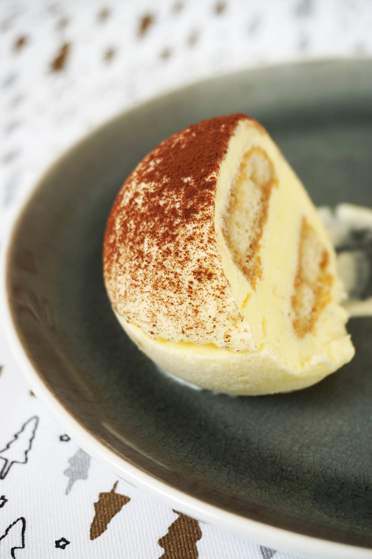 dessert-noel-boule-glacee-tiramisu-1