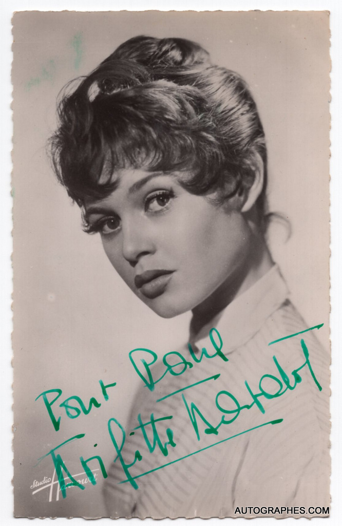carte-photo-harcourt-dedicace-autographe-signee-brigitte-bardot-1