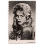 carte-postale-signee-brigitte-bardot-1