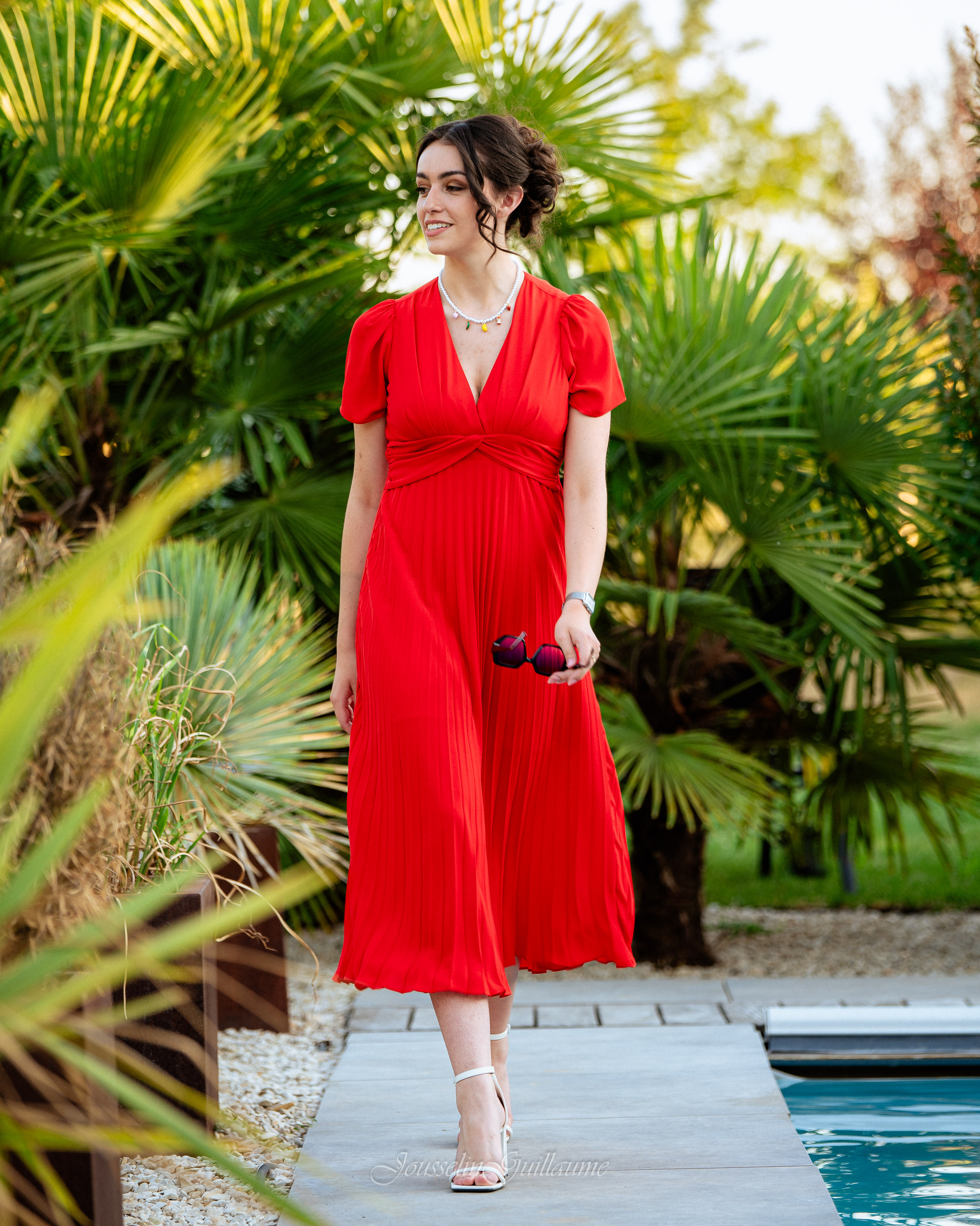 Robe plissée drapée à la taille Rouge carmin Lora