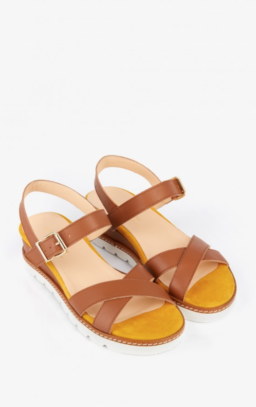 sandales camel talon