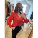 blouse rouge