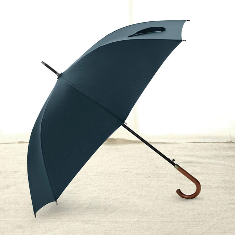 Parapluie long bleu poignée courbe en bois profil