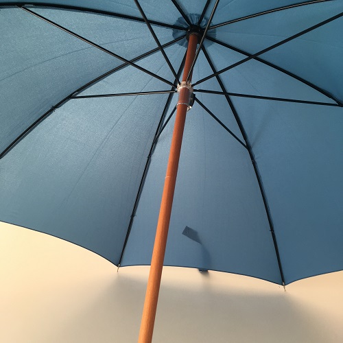 Parapluie bleu horizon