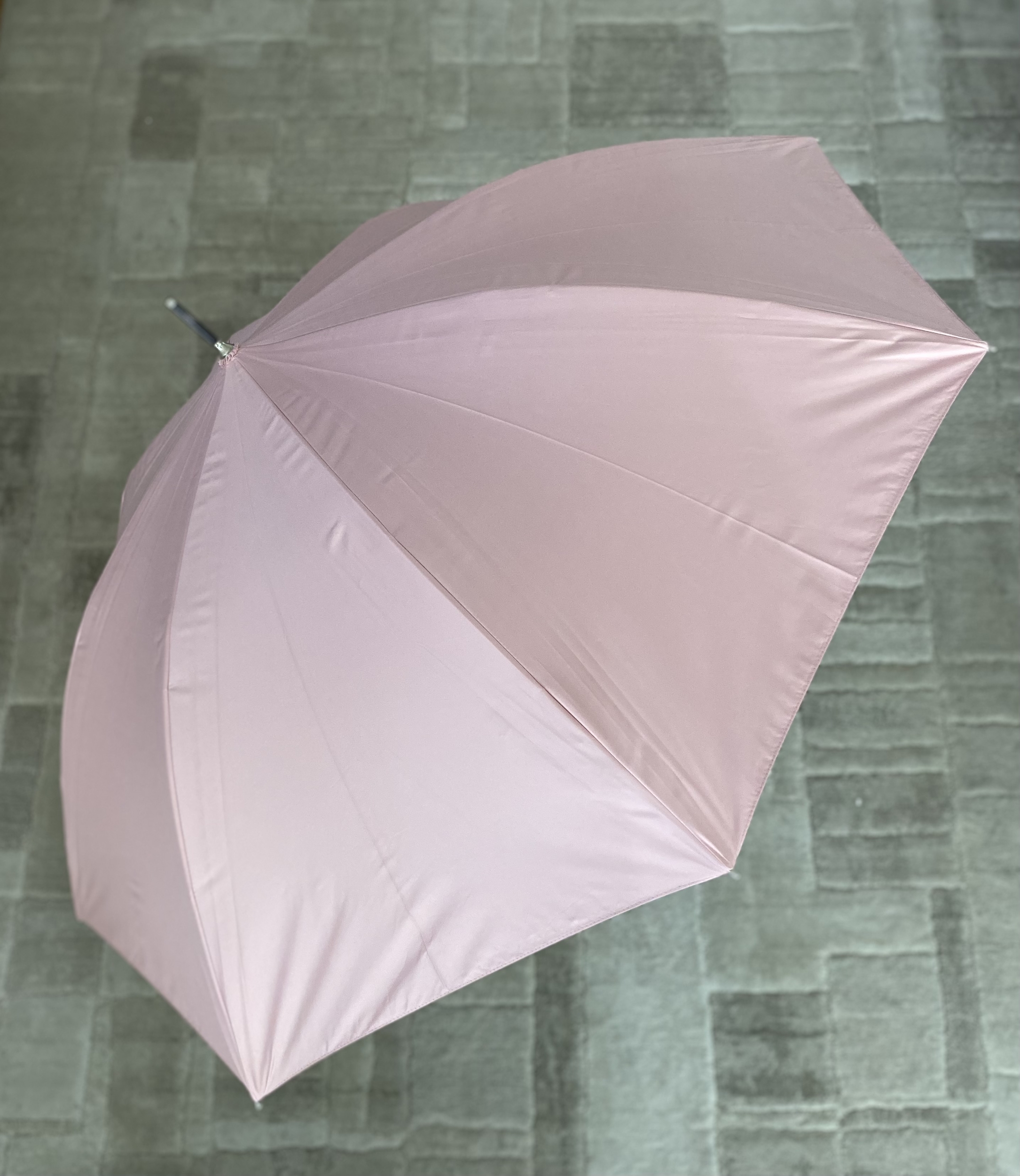 toile rose pour parapluie