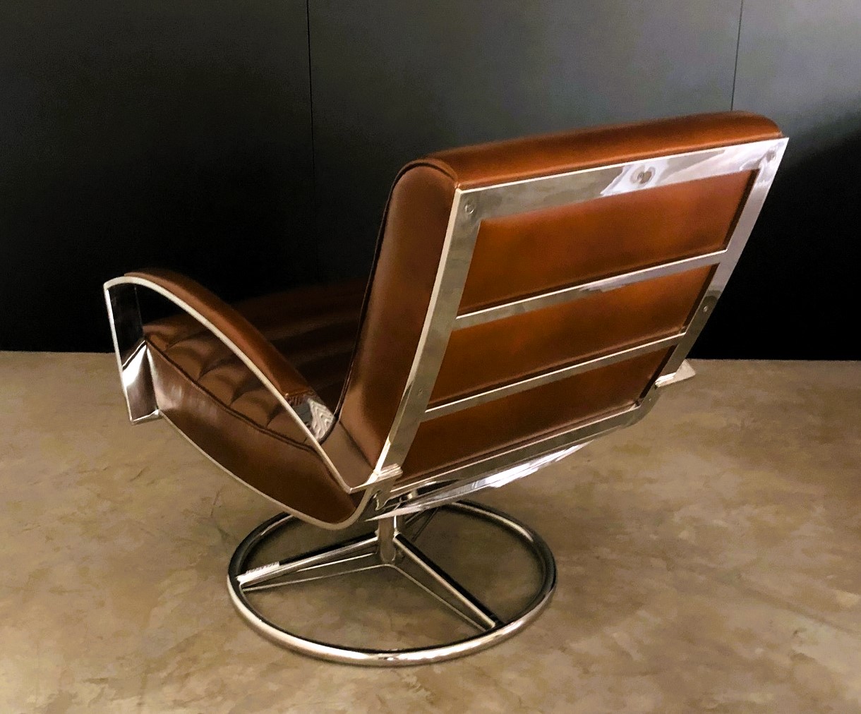 fauteuil-pivotant-cuir-marron
