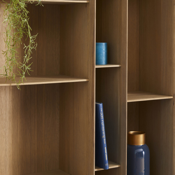 bibliotheque-niches-asymétriques-chêne